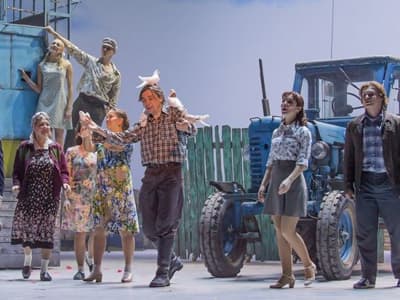 Спектакль "Любовь и голуби" - Архив спектаклей Спектакль "Любовь и голуби" - Архив спектаклей