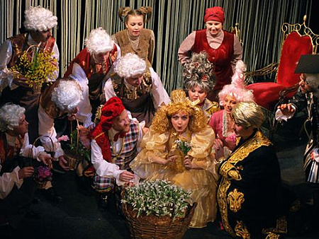 Спектакль "Двенадцать месяцев" - Новогодние елки Спектакль "Двенадцать месяцев" - Новогодние елки