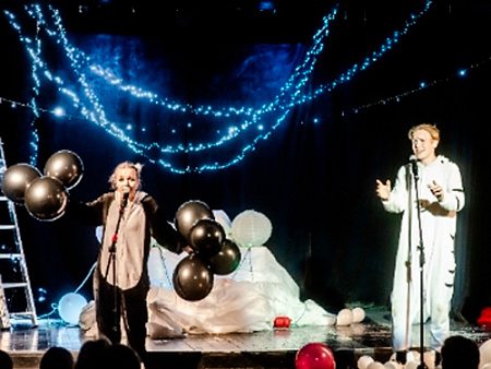 Спектакль "Дед Мороз и Снегурочка в сказке о дружбе Тигрёнка и Медвежонка" - Новогодние елки Спектакль "Дед Мороз и Снегурочка в сказке о дружбе Тигрёнка и Медвежонка" - Новогодние елки