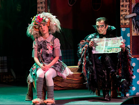 Спектакль "Большие приключения маленькой Бабы-Яги" - Спектакли Спектакль "Большие приключения маленькой Бабы-Яги" - Спектакли