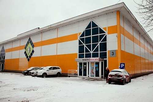 Цирк огромных и маленьких зверей Цирк огромных и маленьких зверей