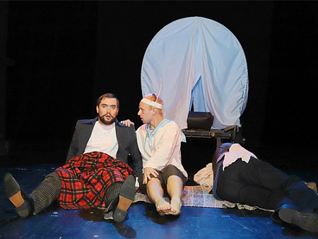 Спектакль "Вождь краснокожих" - Новогодние елки Спектакль "Вождь краснокожих" - Новогодние елки